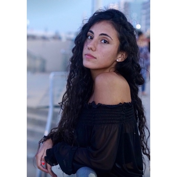 Meet your Posher, Danielle - Picture 1 of 1